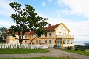 Ousdal gård